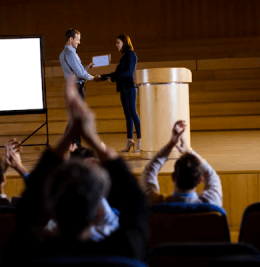 员工表彰会议室场景